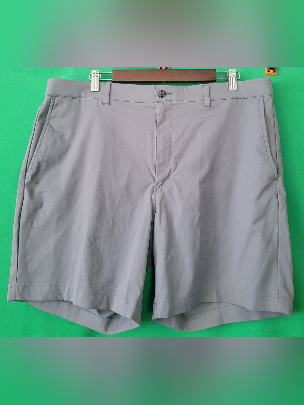 PGA Tour Light Gray Performance Flat-Front Shorts Men Sz 38 Golf